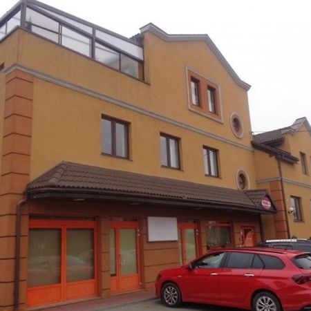 Noclegi Viva Mszczonów Exterior foto